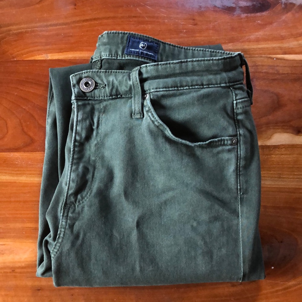 Like New! AG The Prima Cigarette Leg